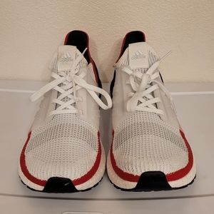 (USED) WORN ONCE, MEN'S ULTRABOOST 19